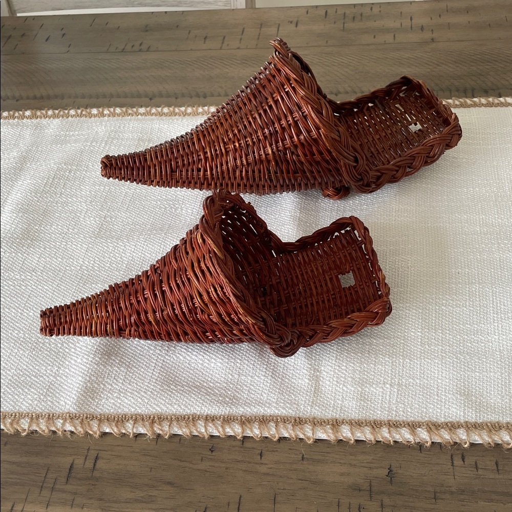 Set of 2 Vintage Basket Cornucopia Fall Thanksgiving Decor  11”/13”